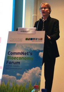 Prof Wolfgang Ahrens presents the I.Family entry at the CommNet Impact Awards